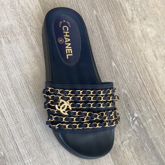 Chanel chain link slides - Picture 3 of 6